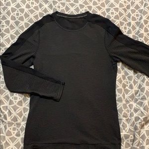 Men’s Medium Lululemon Long Sleeve